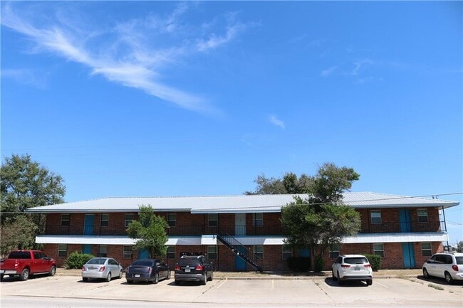 Photo - 302 Calhoun Dr Unit 7