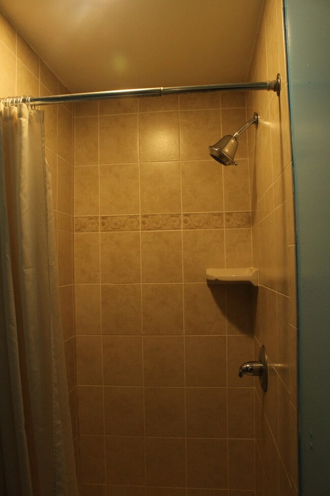 Photo - 1012 E 36th St