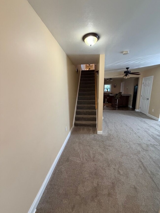 Photo - 523 Jefferson St