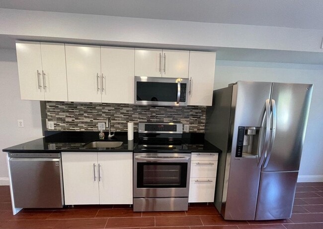 Photo - 615 N 11th St Unit 3