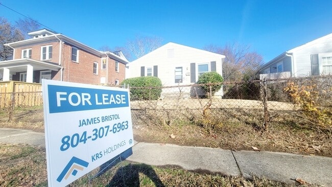 Photo - 9305 Fox Run Dr