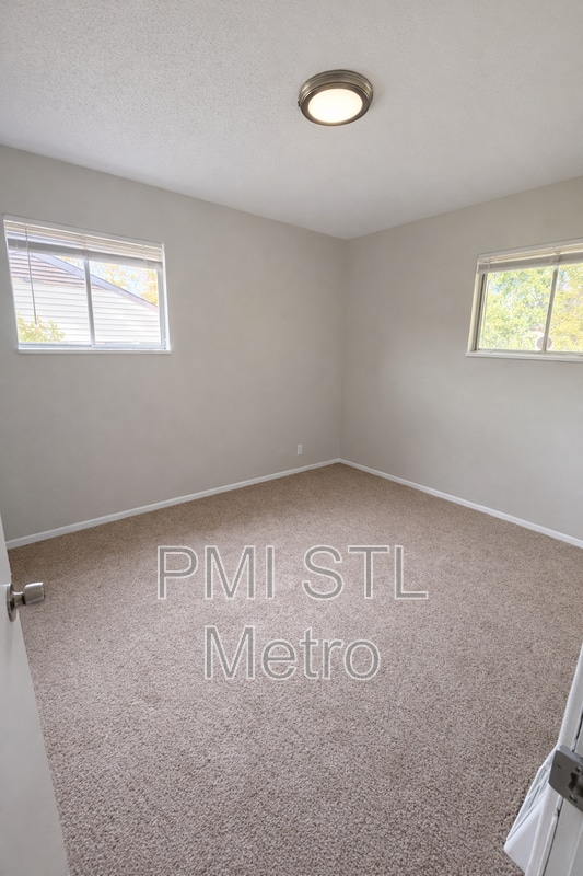 Photo - 205 Grampian Rd