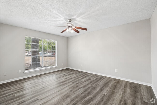 2BR, 1BA - 923SF - Primary Bedroom - Savannah Place