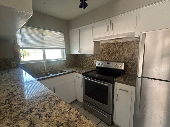 Photo - 6702 Biggs Ct Unidad 4