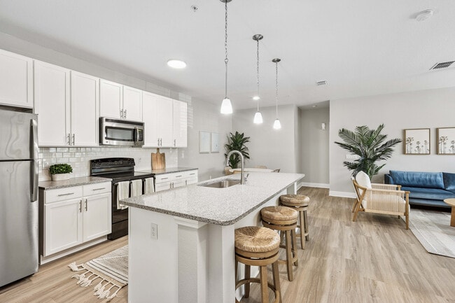 Building Photo - The Sands at Clearwater Rental