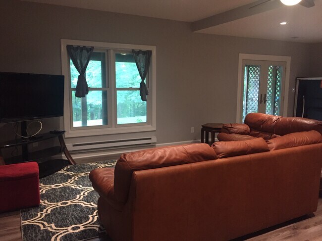 Living Room 1 - 8024 Ellingson Dr Unidad B