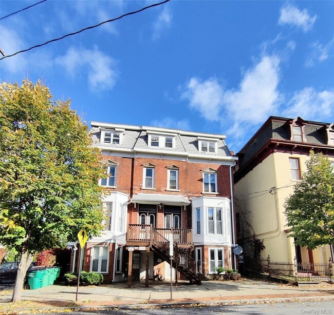 Building Photo - 219 Mill St