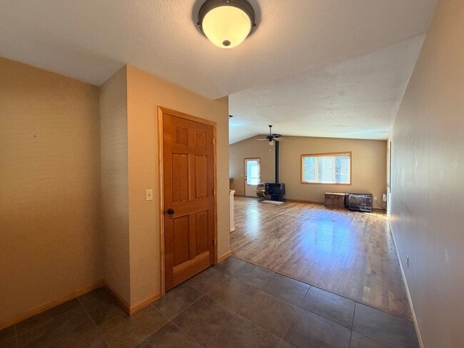Photo - 703 W Summit St