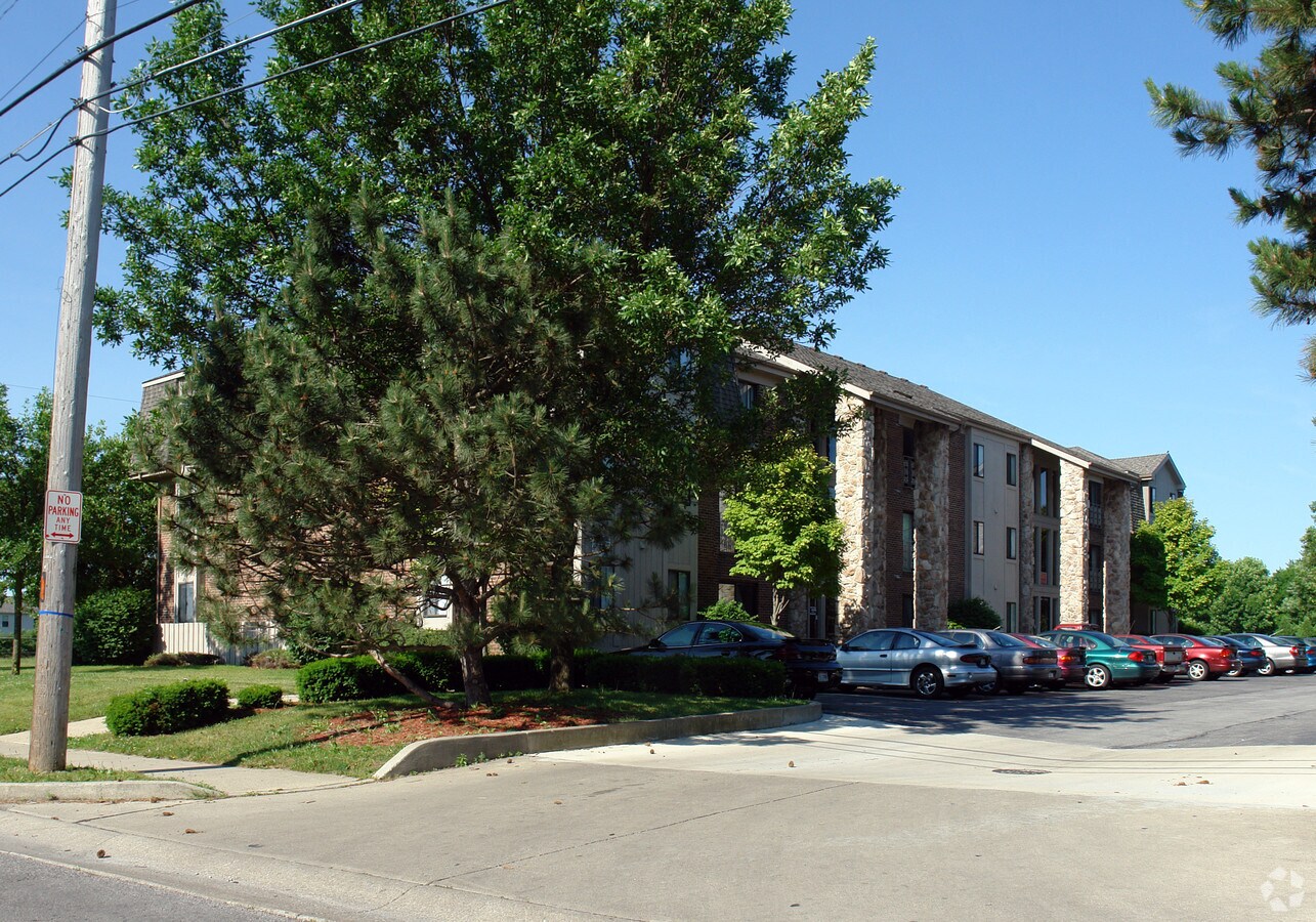 Photo - Fox Run Apartments