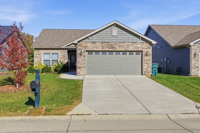 Building Photo - 3410 Monument Dr