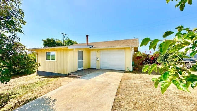 Building Photo - Wonderful Single-Story Fully Detached Gues... Rental