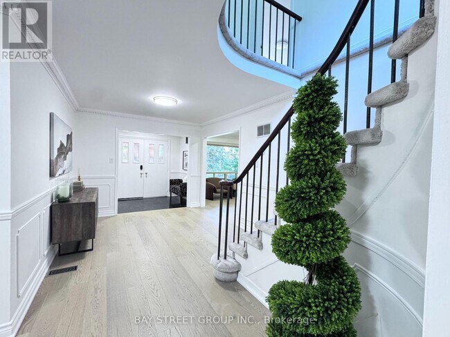 Photo - 37 Abbeywood Trail