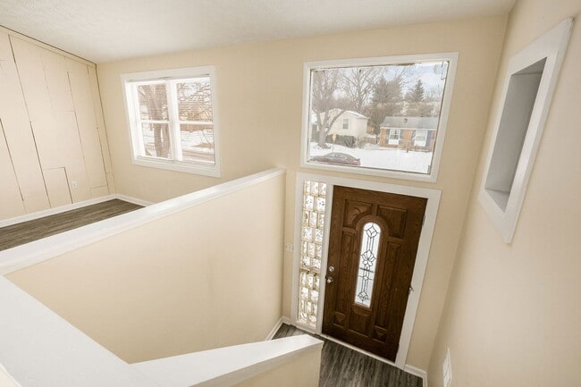 Photo - 611 Evergreen Terrace