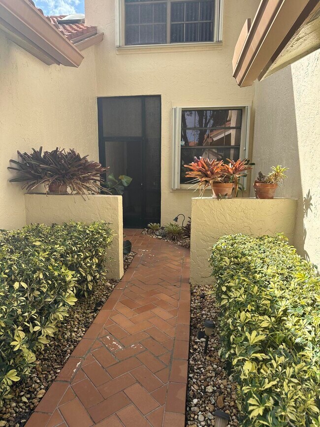 Photo - 8300 Waterline Dr Unit 103