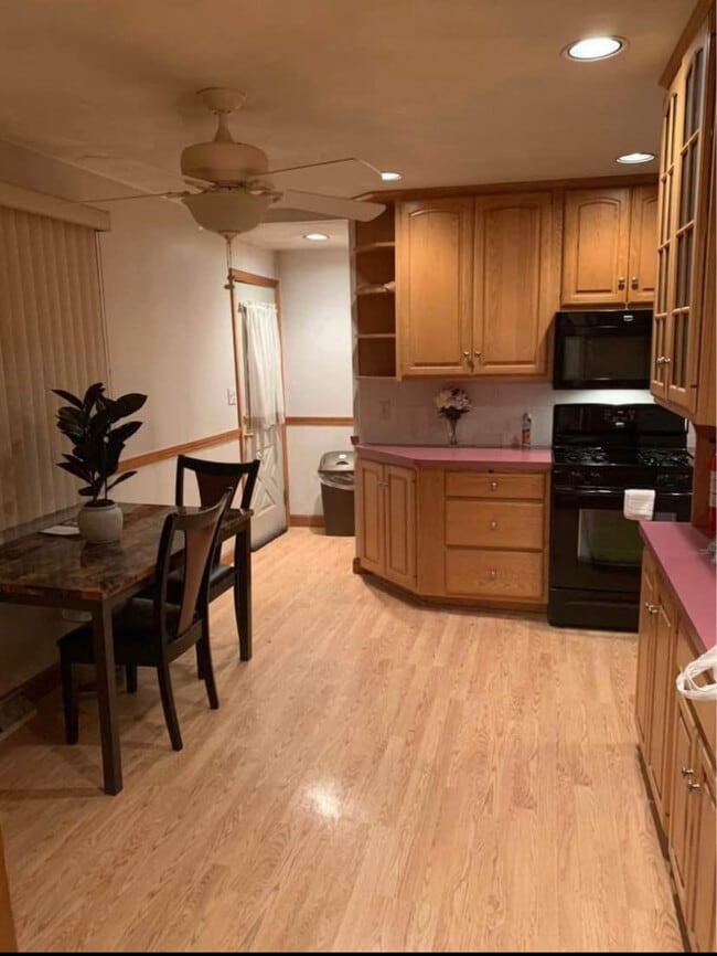 784 Broadway