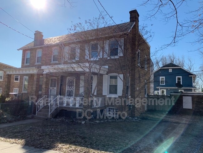 Building Photo - 1005 Upshur St NE Rental