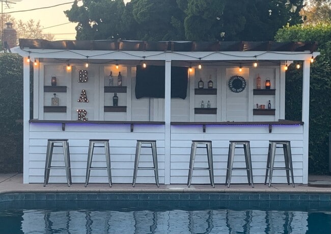 Photo - 2894 Fidler Ave