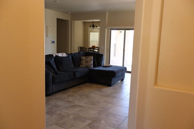 Photo - 5483 Waco Dr