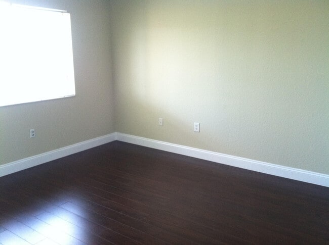 Photo - 171 SW Palm Dr