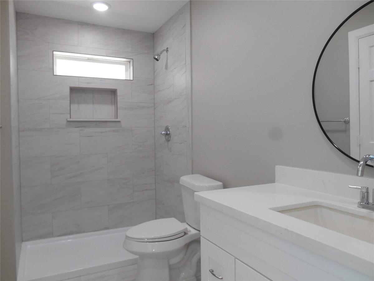 Photo - 1547 Greenfield Rd