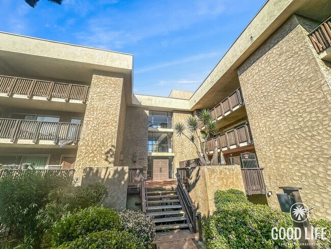 Photo - Spacious 2B 2BA Condo with AC and Large Patio! Unit 117