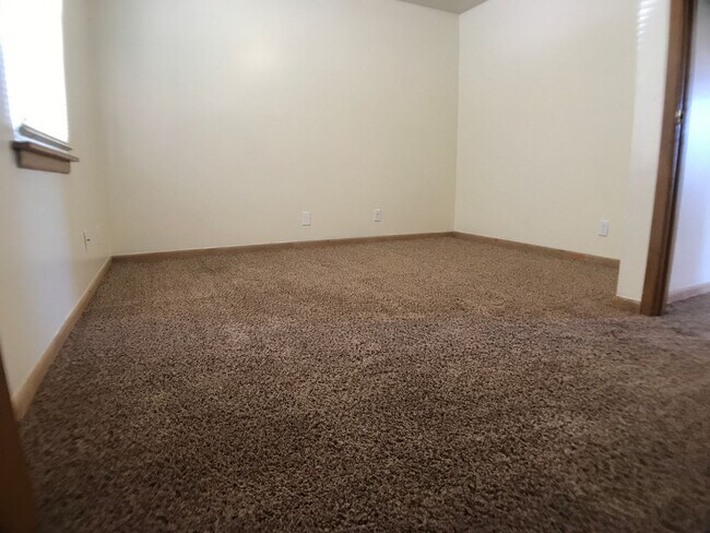 Photo - 1115-1117 N Eisenhower Unit 1117