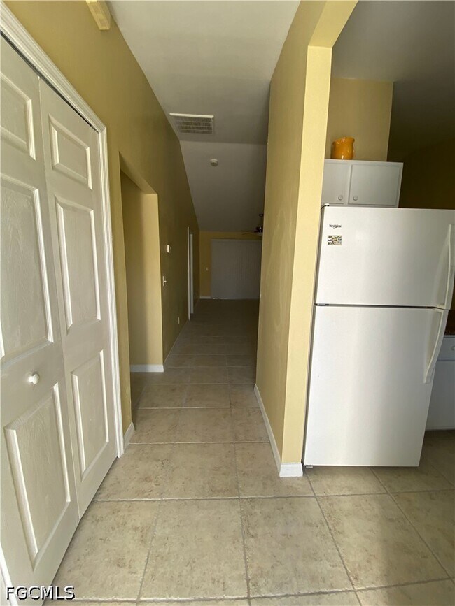 Photo - 5478 Thomas St
