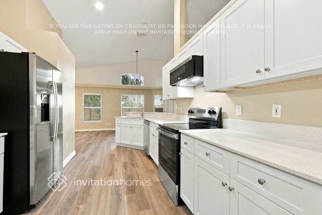 300 Balogh Pl