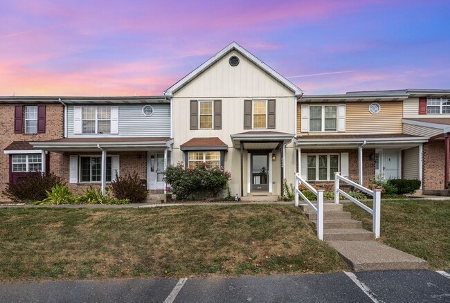 Building Photo - 5434 Autumn Dr