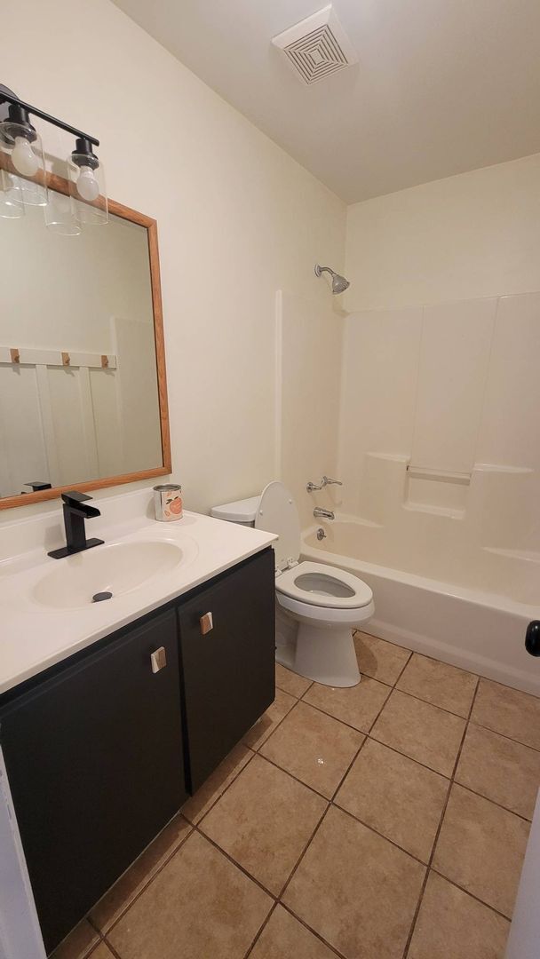 Photo - 4 Bedroom Home in Jacksonville