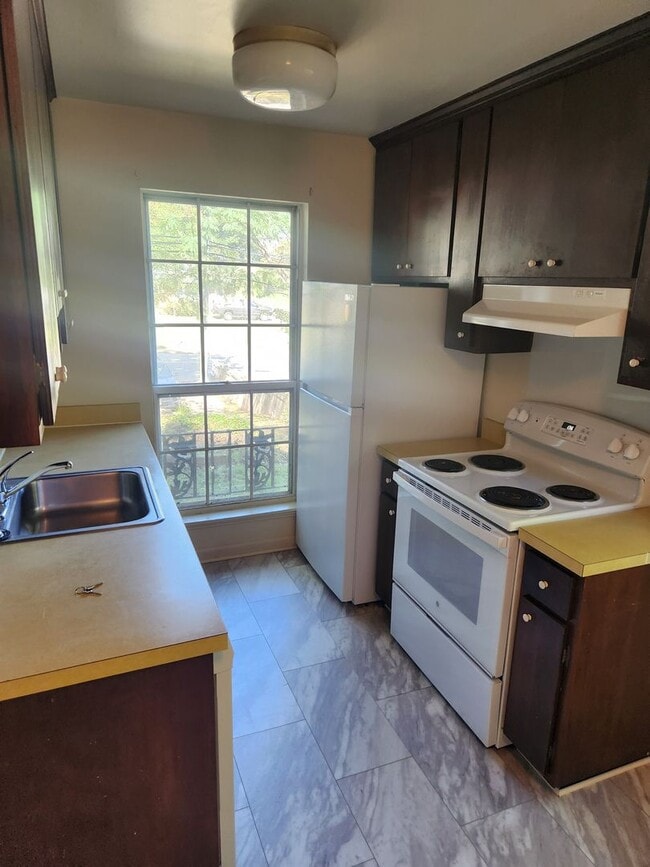 Photo - 1528 Cherry Ave Unidad A