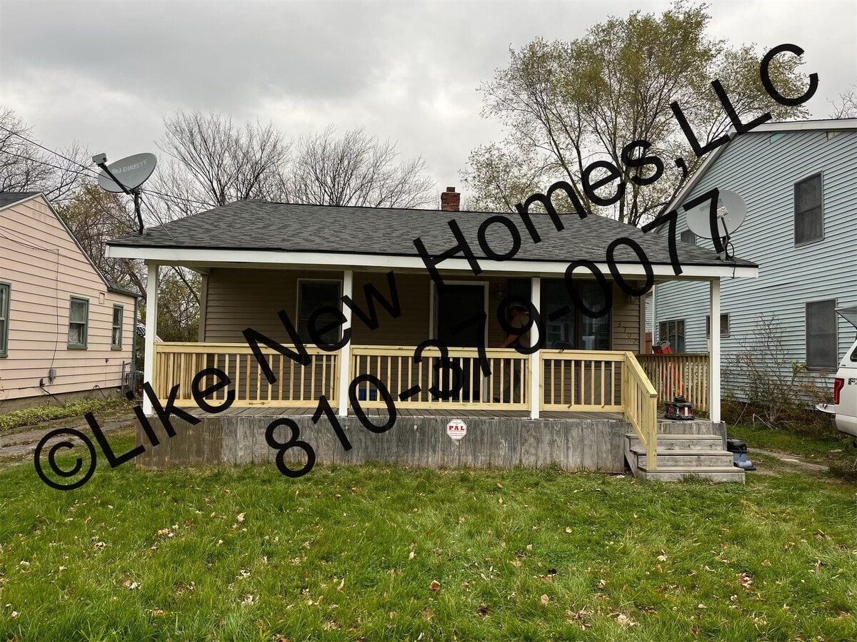 Photo - 3702 Whitney Ave