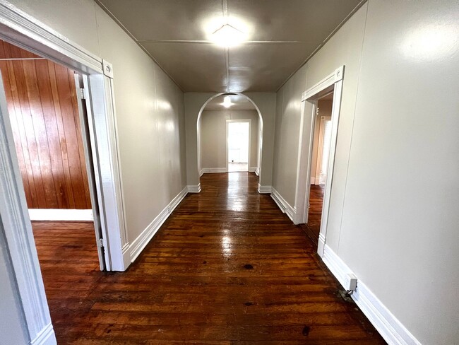 3 Bedroom 1.5 Bathroom Home Available for ... - 3 Bedroom 1.5 Bathroom Home Available for ...