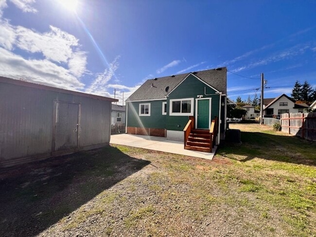Building Photo - 2164 Unit 742