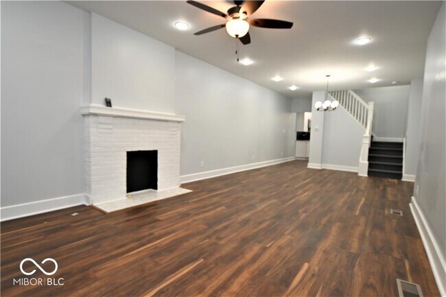 Photo - 2959 N Delaware St