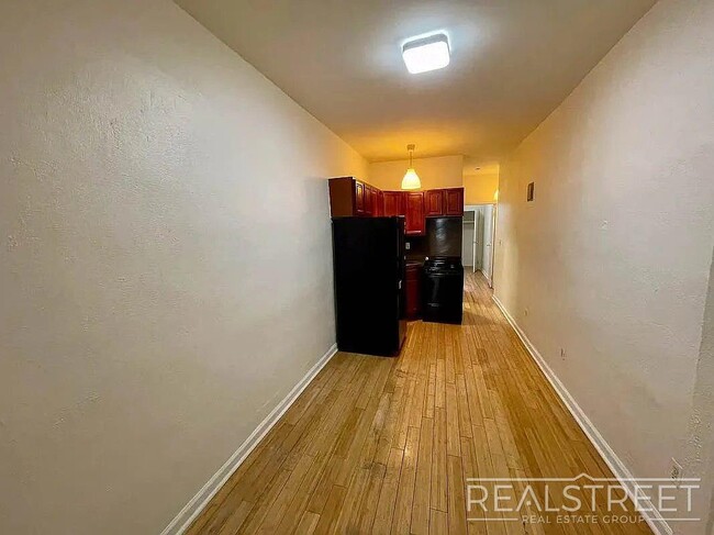Photo - Spacious 3BR Apartment with Backyard Access in Prime Bushwick Unit 1L