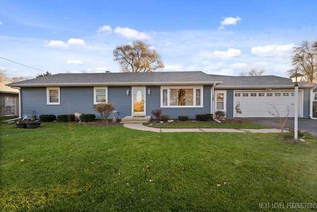 Photo - 1685 Sheffer Road House