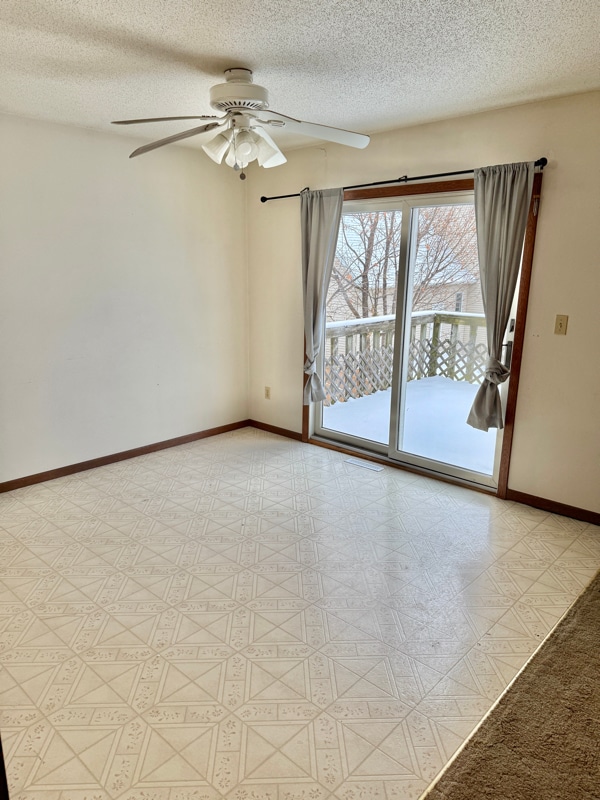 Photo - 512 L Hauser Rd