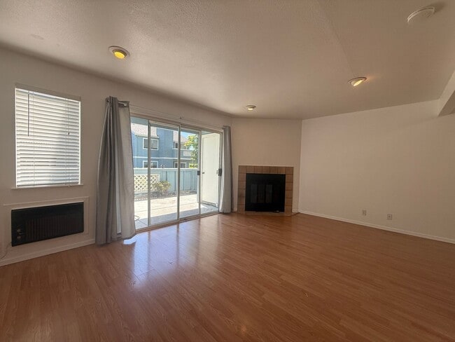 Photo - Sharp and Clean 1 Bedroom 1 Bath Condo in North San Jose