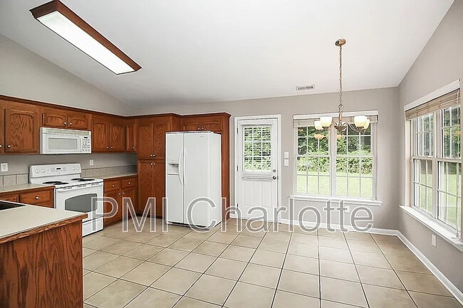 Room in House on S Ridge Ave