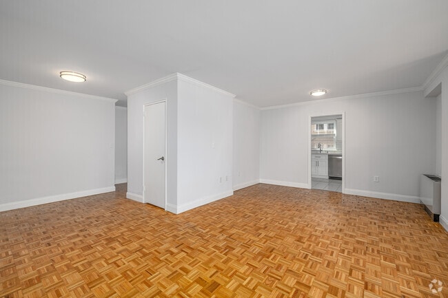 2BR, 2BA - 1,060SF - Living Room