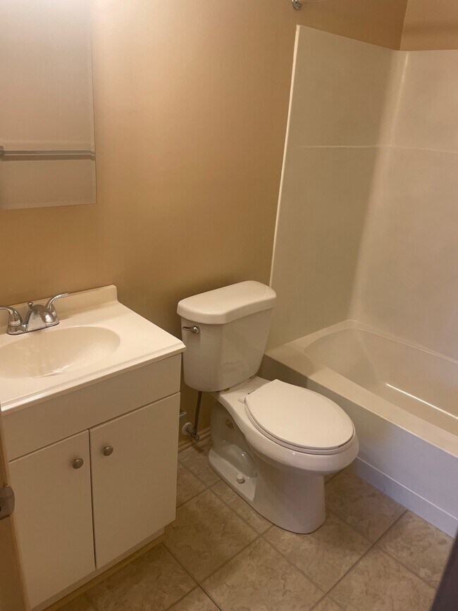 Photo - 241 Perkins St