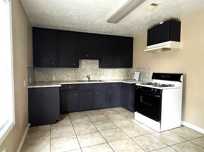 Photo - 1400 Cactus St