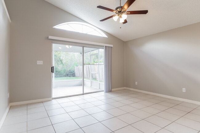 Photo - 11872 Sindlesham Ct