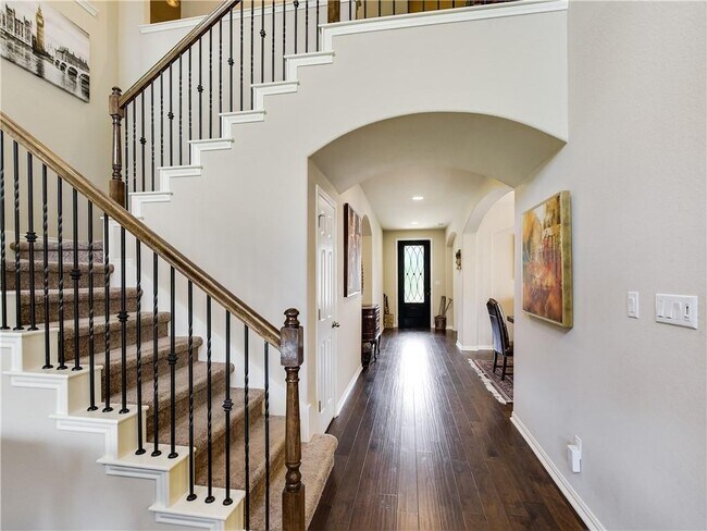 Photo - 137 Nantucket Cir