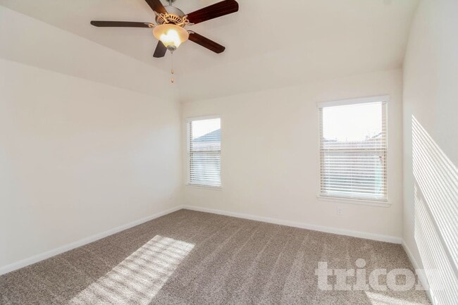 Photo - 108 Morning Star Ln