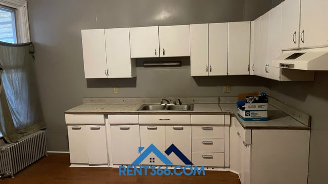 Photo - 101 N George St Apartment Unit 1