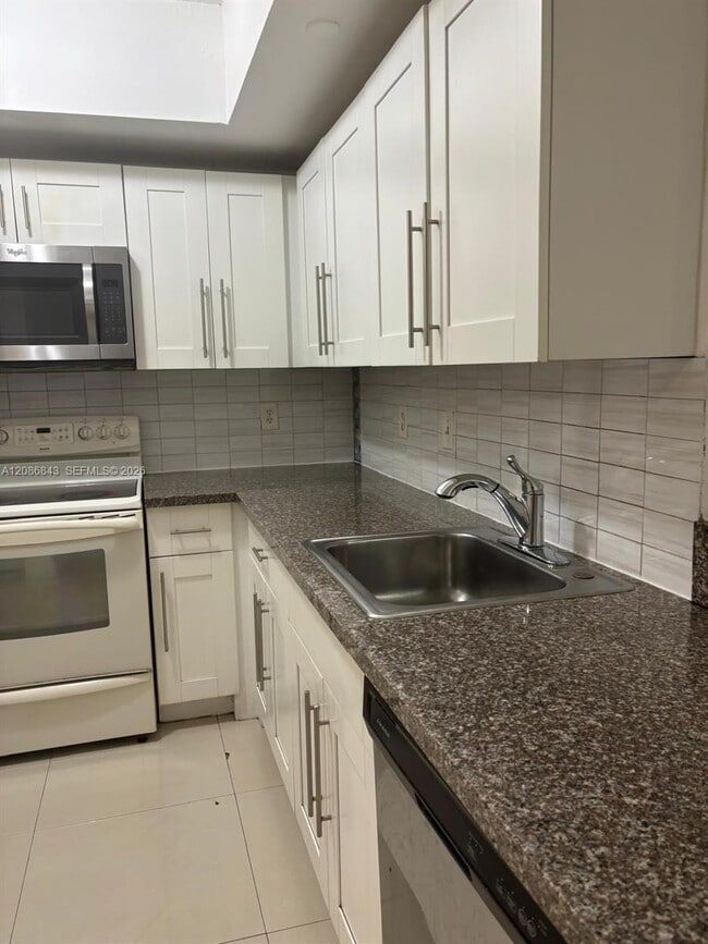 Photo - 11060 SW 196th St Unit 108