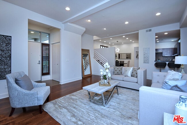 Photo - 11815 Laurelwood Dr Unidad 8