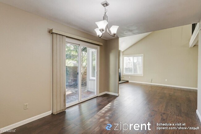 Photo - 2 br, 1.5 bath Condo - 3106 Luna Court, Sa...